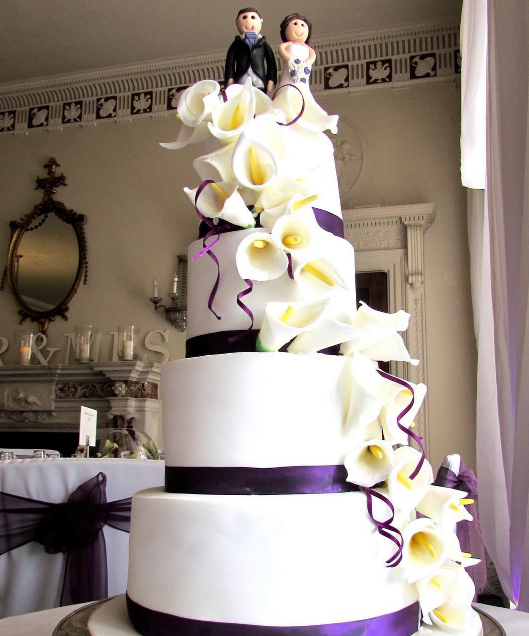 white wedding cake with lilies Cala Lily Wedding Cake – GutuCakes